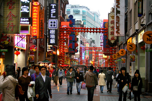 Đi đánh hàng Quảng Châu cần bao nhiêu vốn? Kinh nghiệm, lịch trình, chợ sỉ và cách vận chuyển về Việt Nam